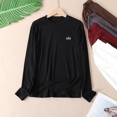 敲软糯字母刺绣长袖宽松圆领T恤