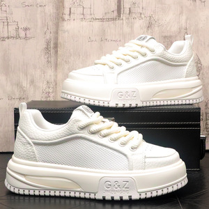 夏季小白鞋男士软底内增高板鞋原创设计感轻奢素面百搭运动休闲鞋