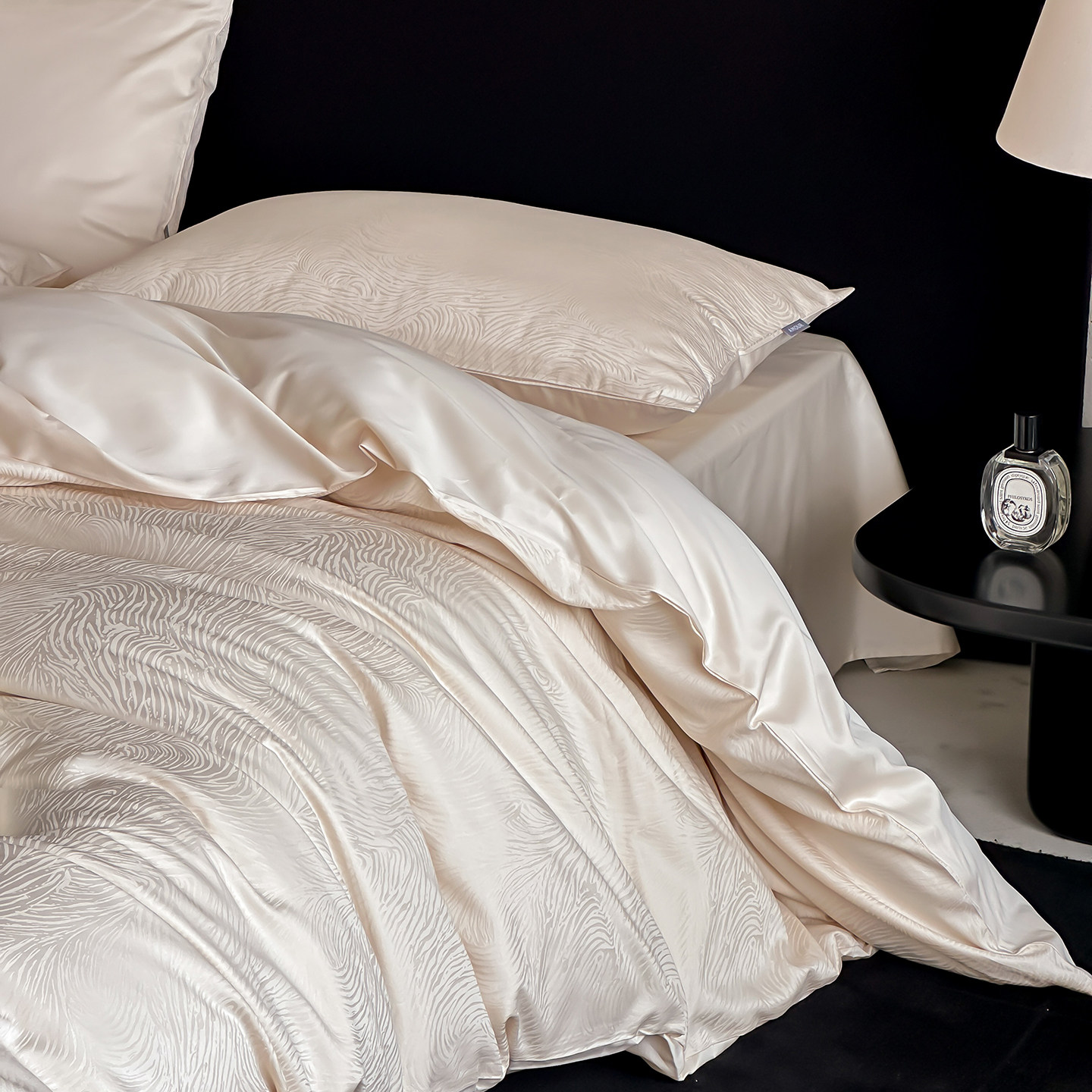 轻奢出口贡缎提花100%长绒棉四件套绸缎全棉纯棉被套床单民宿床品