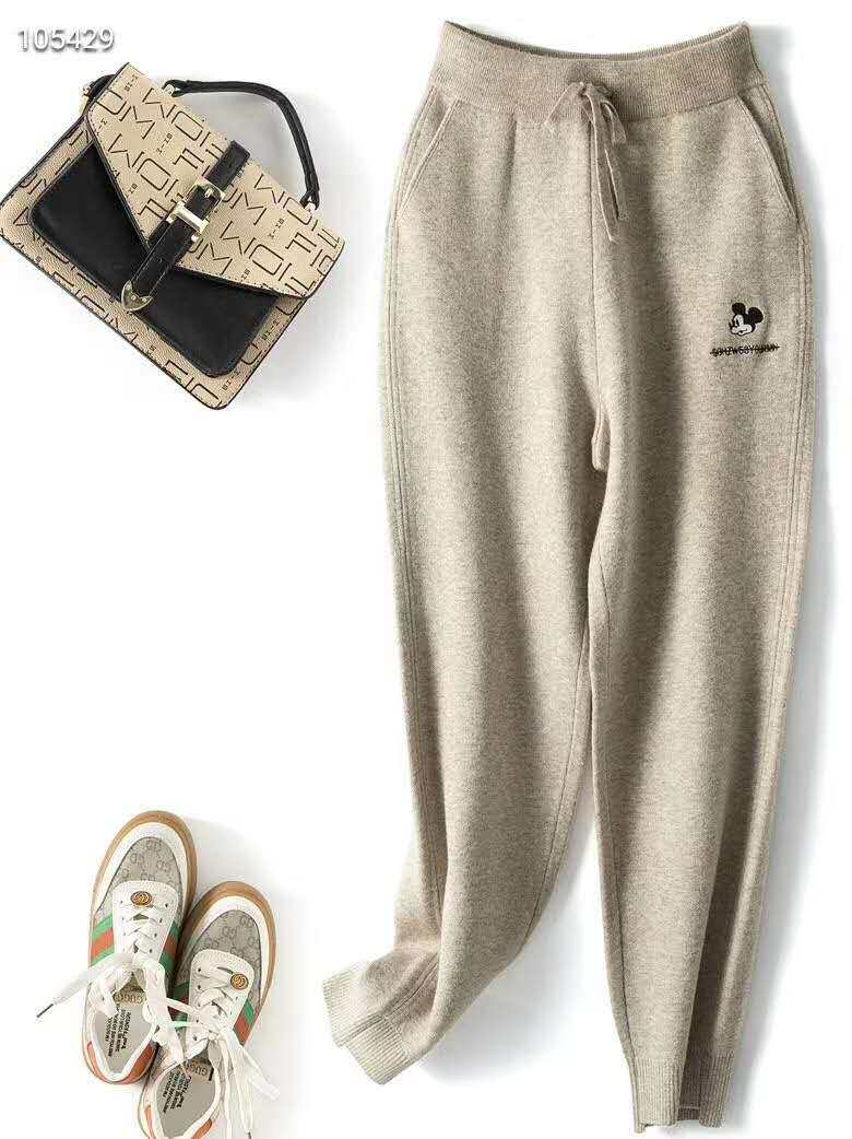 春秋冬季新款小熊针织裤时尚女士小脚哈伦裤加厚羊毛老爹萝卜裤潮