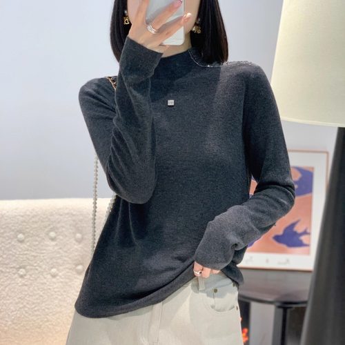 2025秋冬新款洋气超好看别致设计感超细羊毛针织衫时尚女人味上衣