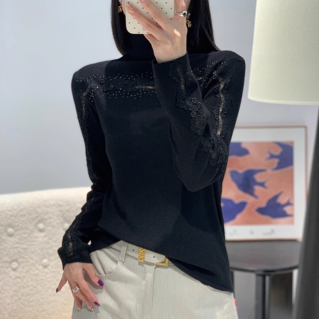 2025秋冬新款洋气好看别致设计感超细羊毛针织衫堆堆领女人味上衣