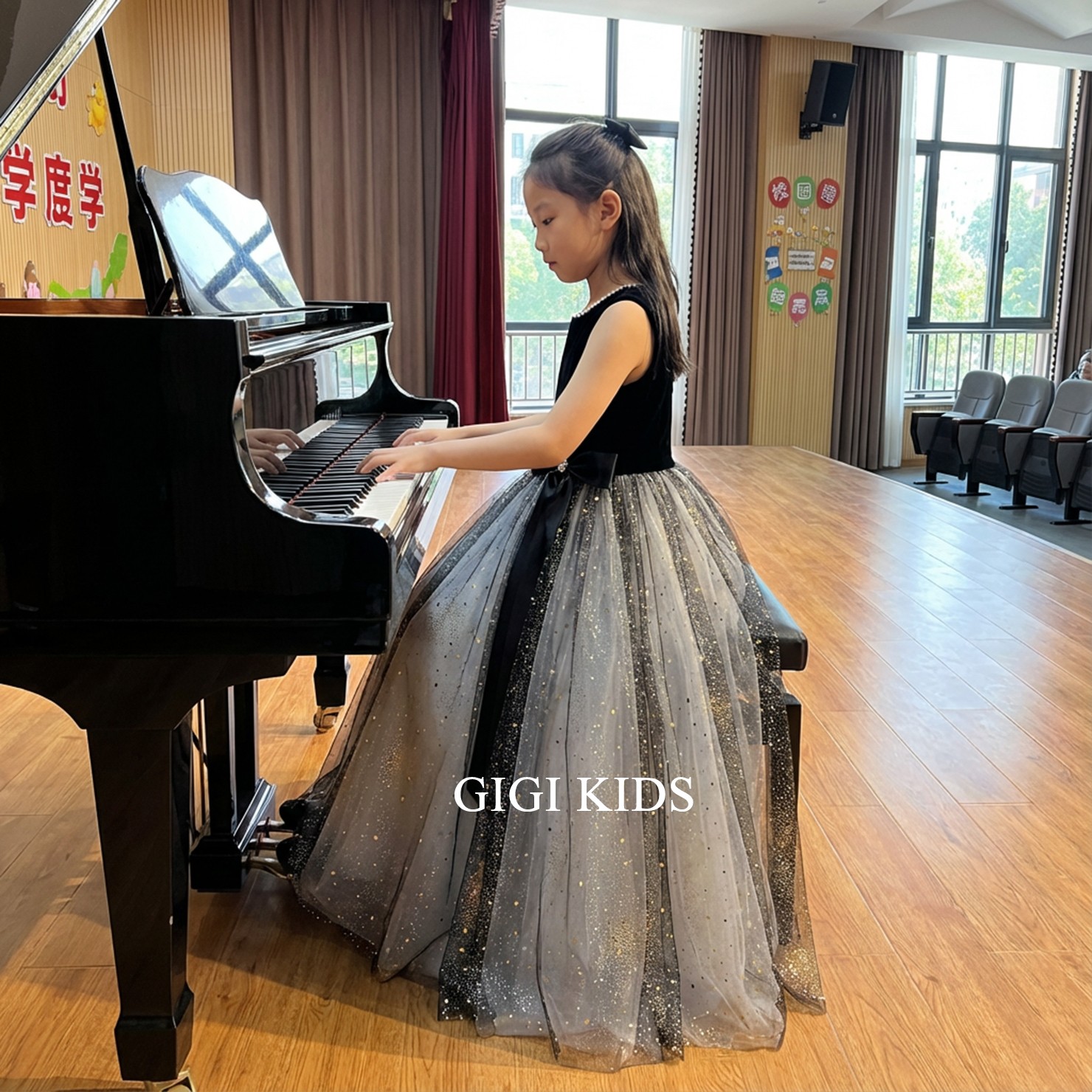 2025新款女童黑色钢琴演出服