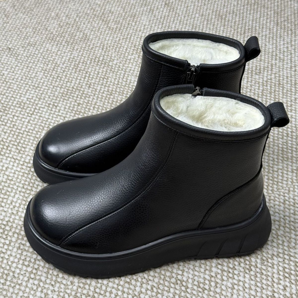 软皮防滑加绒大棉中老年妈妈短靴