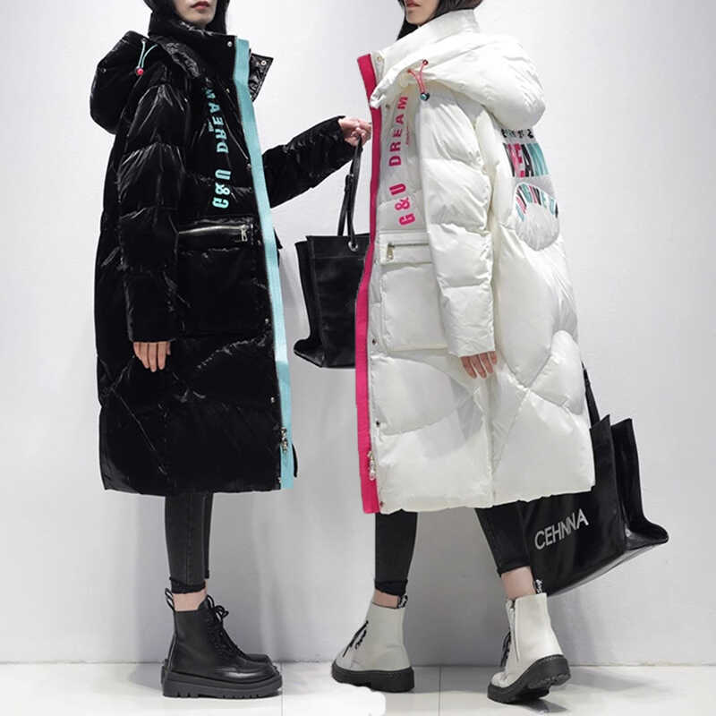 白鸭绒潮牌拼色羽绒服女过膝长款