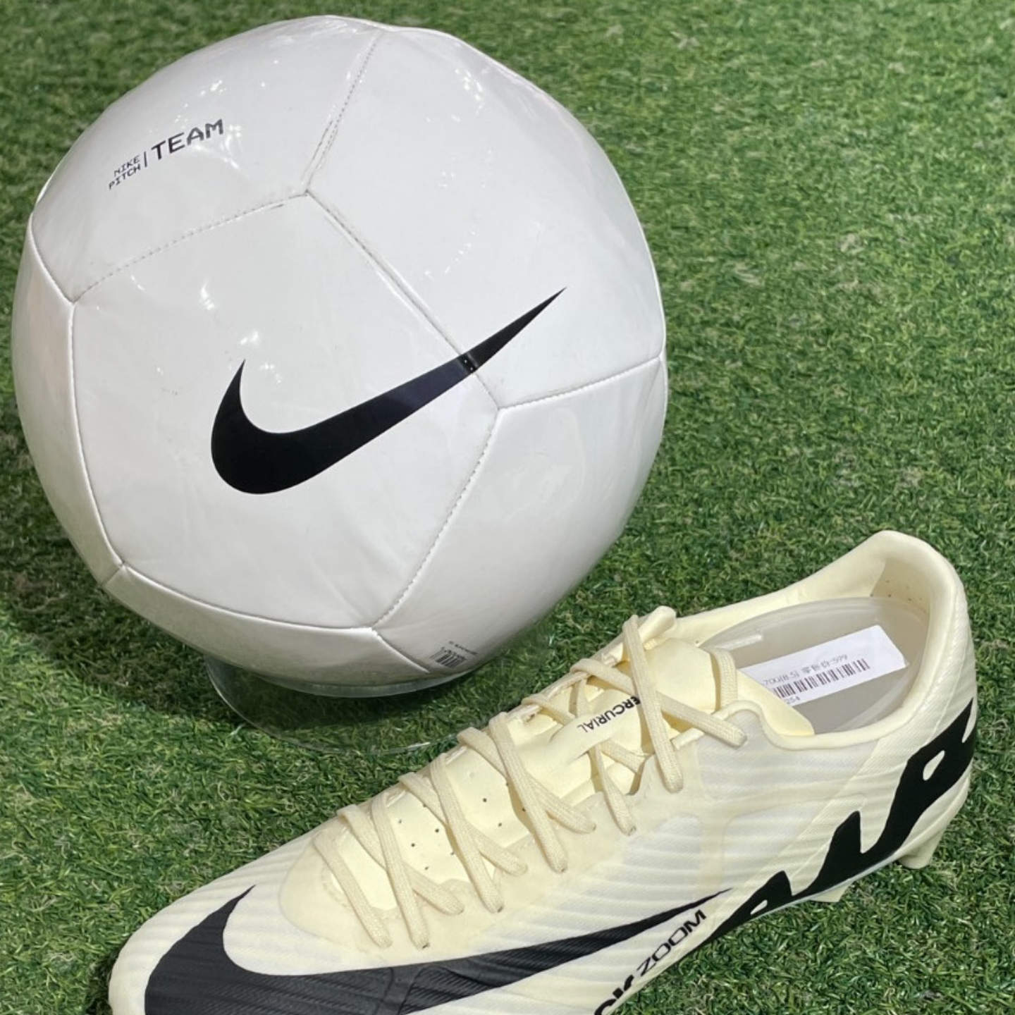 NIKE耐克 合成革机缝训练5号足球FZ7553-100,FB2894-104