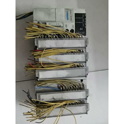 施耐德  TSXDEZ32D2TSXDMZ28DR拍前议价