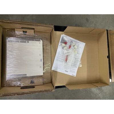全新原装施耐德驱动器LMC078CECS20T拍前议价