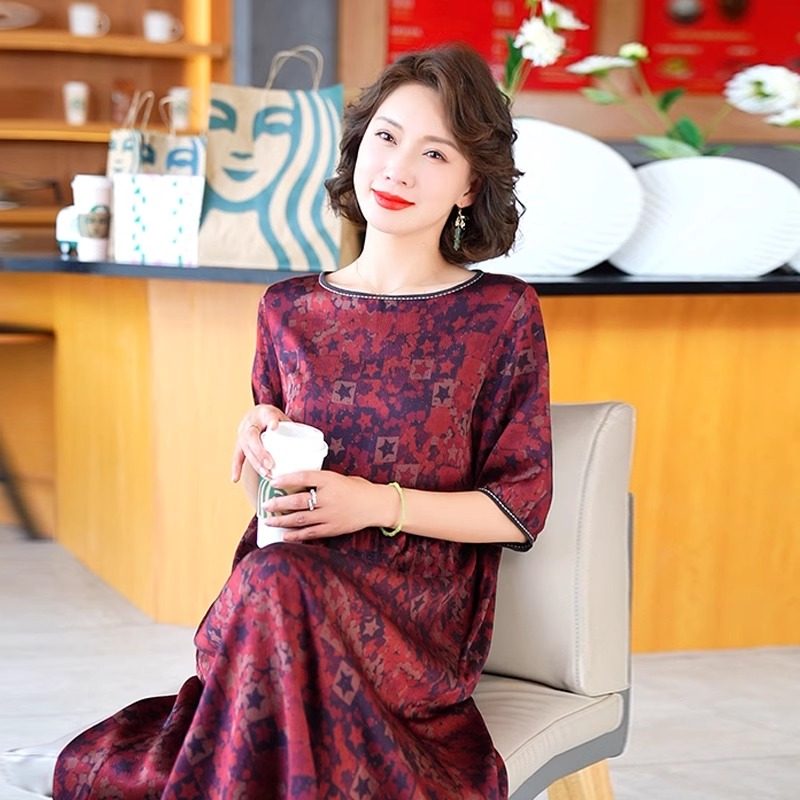 杭州真丝连衣裙女大牌气质中年妈妈桑蚕丝裙子夏季高级感2026新款