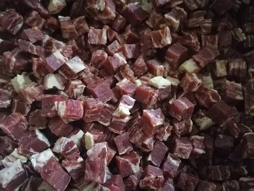 出口宠物狗零食五花牛肉条粒一包