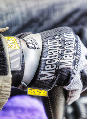 Mechanix 美国超级技师0.5毫米超薄透气战术骑行运动手套