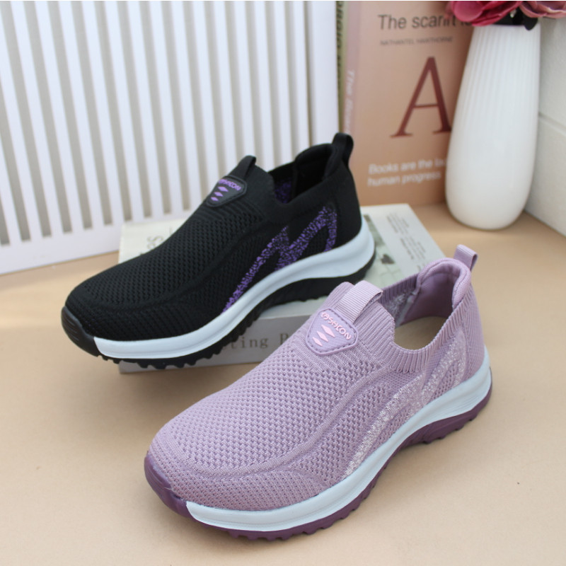 老北京布鞋女款春秋季软底一脚蹬休闲中老年妈妈鞋轻便透气健步鞋