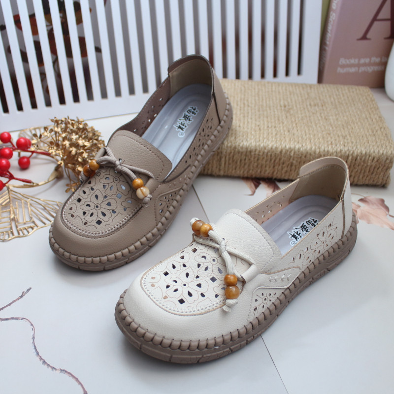 26年新款女鞋老北京布鞋打孔透气夏季妈妈鞋套脚女休闲鞋轻软鞋底