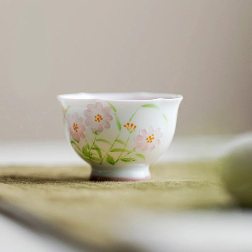 手绘小雏菊茶杯品茗杯