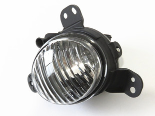 适配海马福美来三代3代前保险杠防雾灯雾灯总成前雾灯