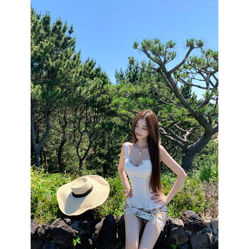 蕾丝吊带上衣女夏日法式白色背心
