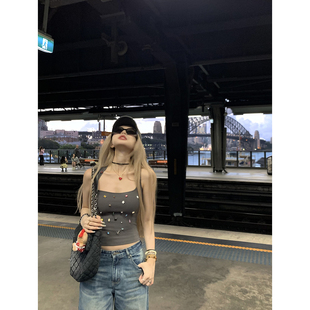 Thas9i九亿 曼妙腰臀比 方领手工装饰针织吊带背心女弹力显瘦上衣