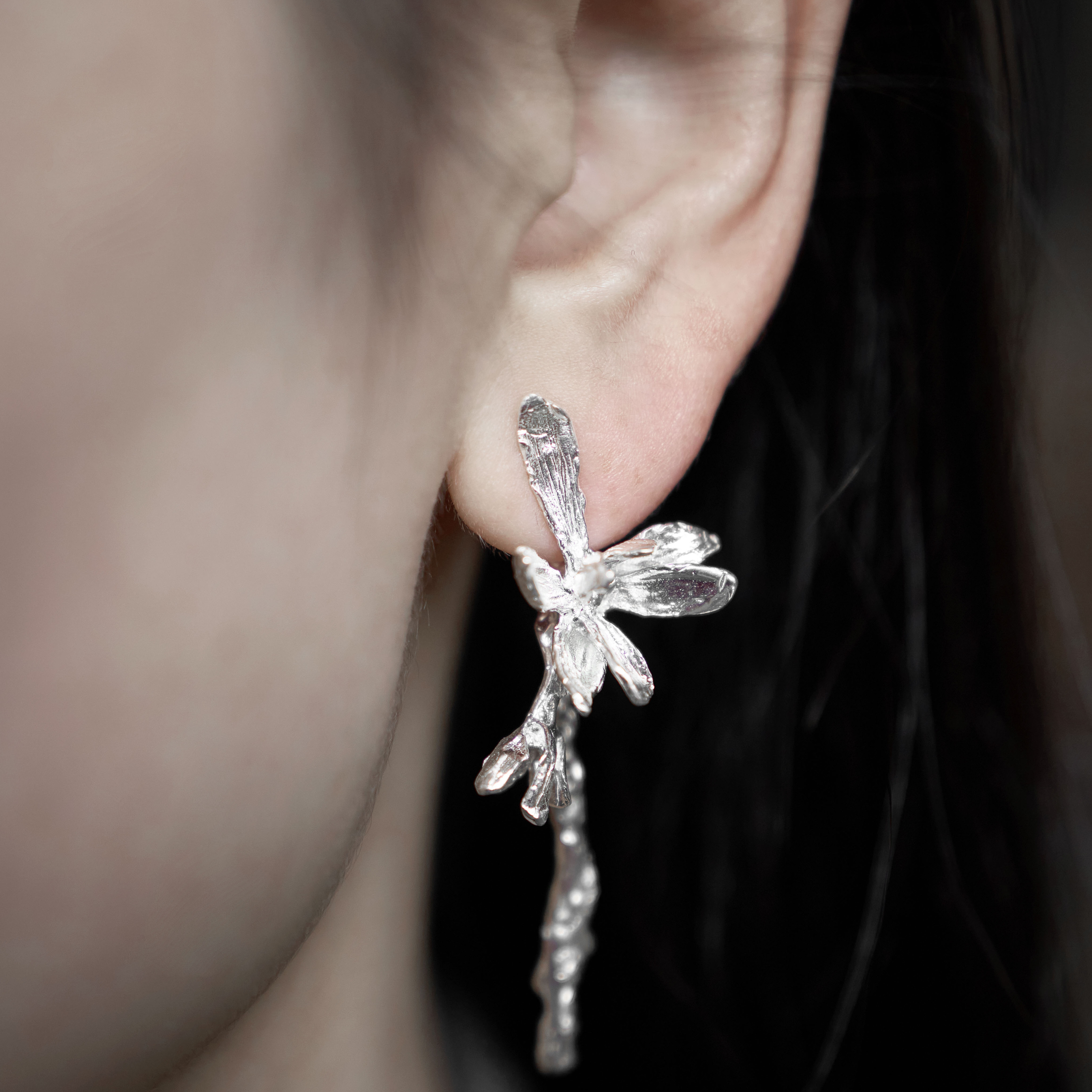 東黑三白/ 不知暗兰香  s930纯银原创设计步摇国风百搭耳钉礼物