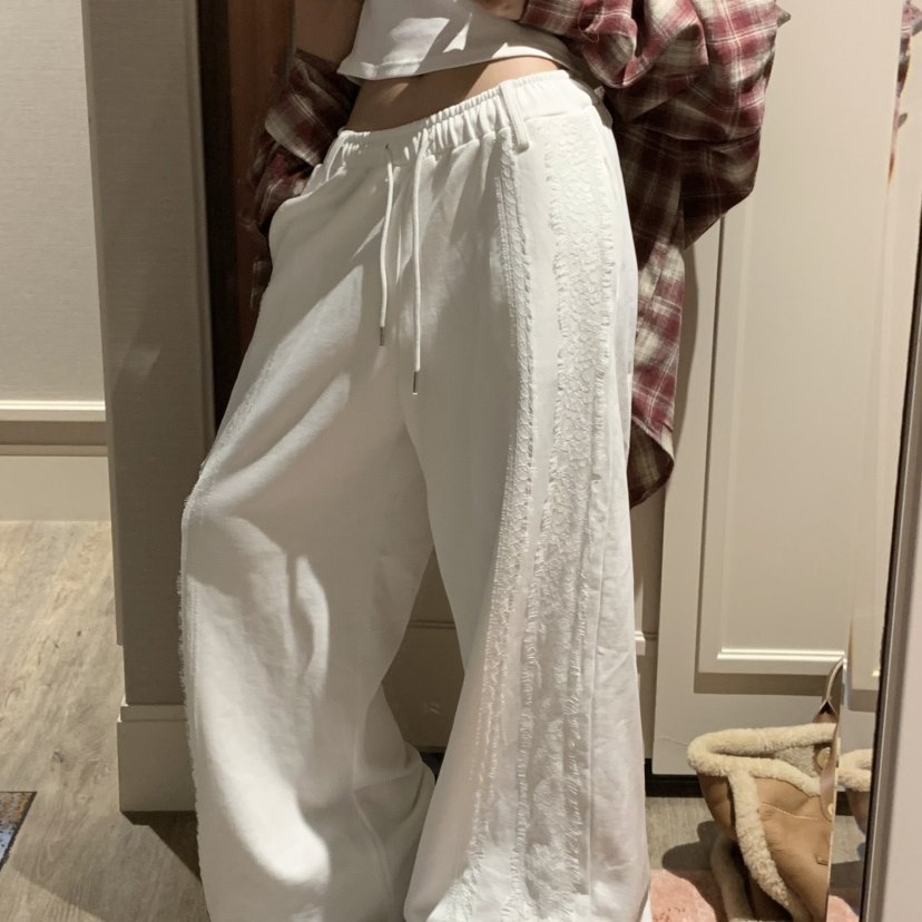 VIRKIN蕾丝拼贴休闲宽大时髦卫裤