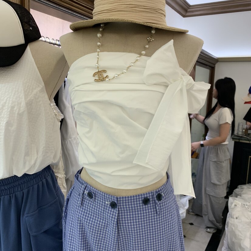 闪闪家 韩国东大门代购VIRKIN度假风蝴蝶结绑带弹力抹胸