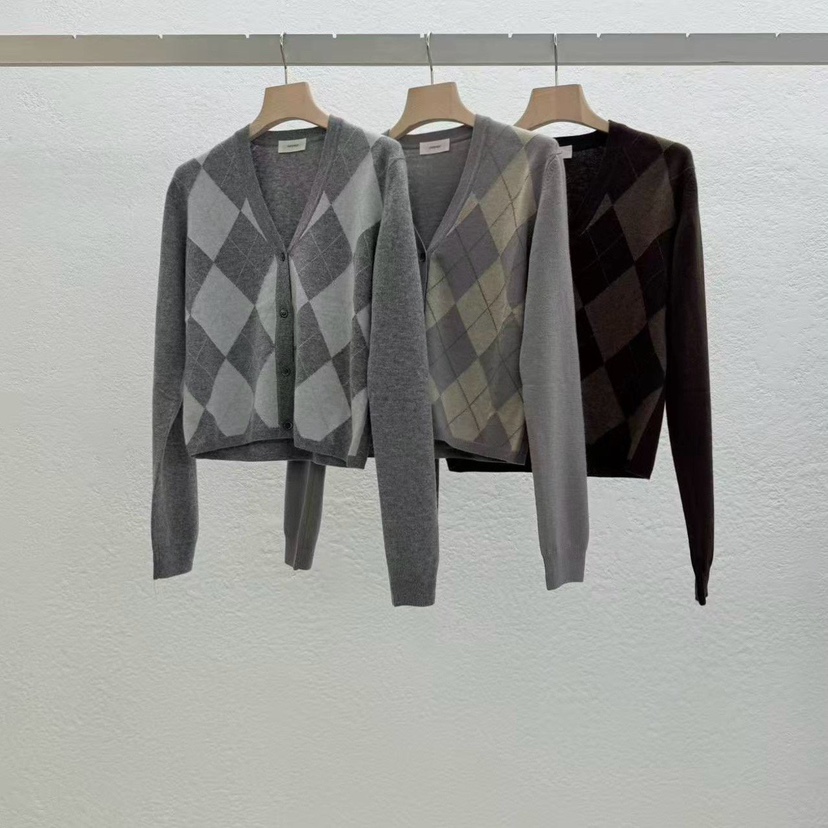 STATEMENT精纯羔羊毛混纺菱格纹