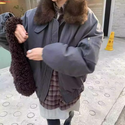 UNDERSON时髦毛领拉链休闲羽绒服