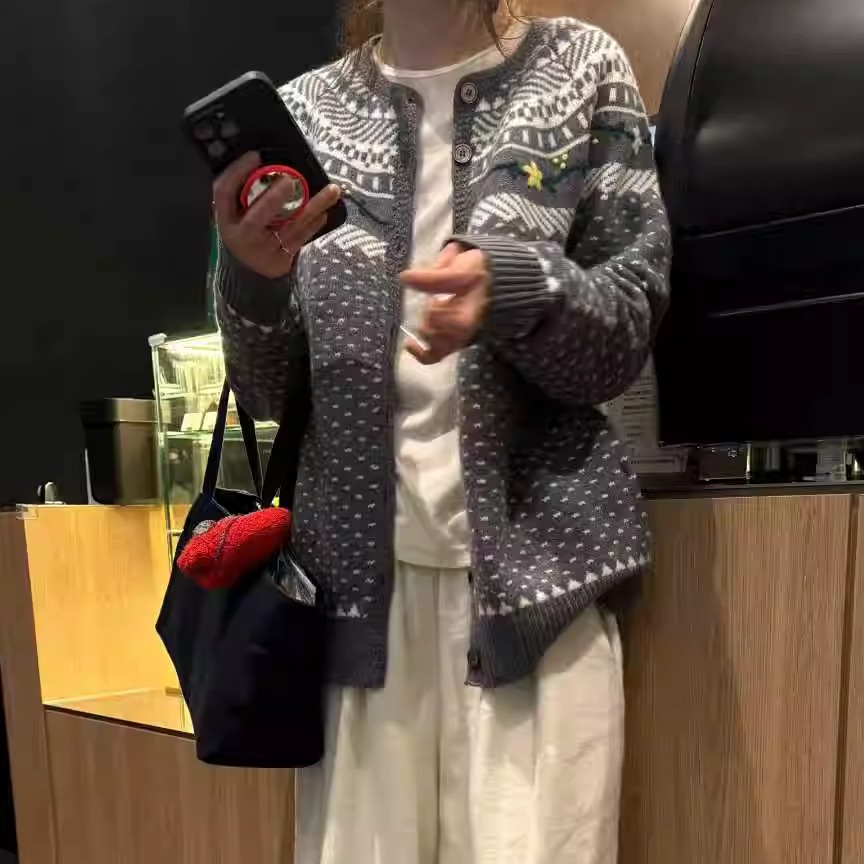 DOHWAJI手工复古费尔岛波点毛衣