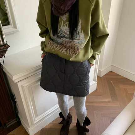 闪闪家 韩国东大门代购TEMPTING绗缝休闲冬款短裙