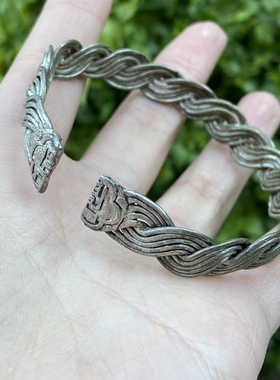 〓老工艺〓纯手工打造老银手镯 少数民族老手工银饰 麻花老银手镯