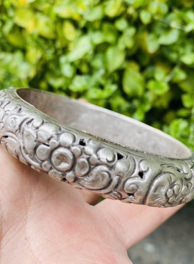 〓老手工〓纯手工打造老银手镯 少数民族老手工银饰 空心老银手镯