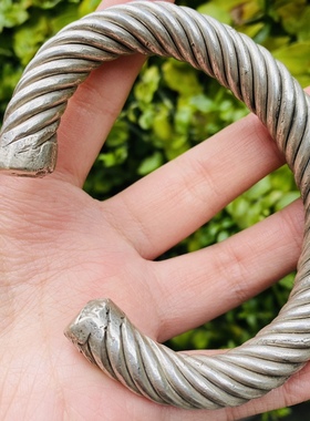 〓老手工〓纯手工打造老银手镯 少数民族老手工银饰 纽丝老银手镯