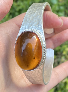 缅甸天然琥珀虫珀手镯 1亿年前形成 虫子保存完整无漏 个性手镯