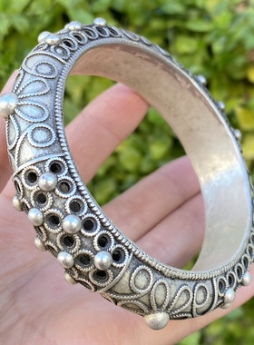 〓老工艺〓纯手工打造老银手镯 少数民族老手工银饰 立体老银手镯