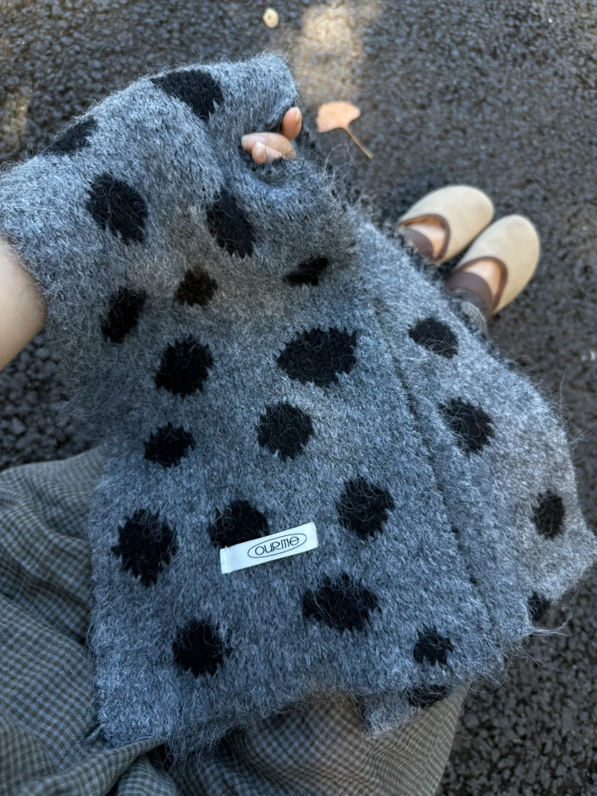 韩系秋冬氛围感波点针织毛线围巾女冬季2025新款百搭保暖加厚围脖