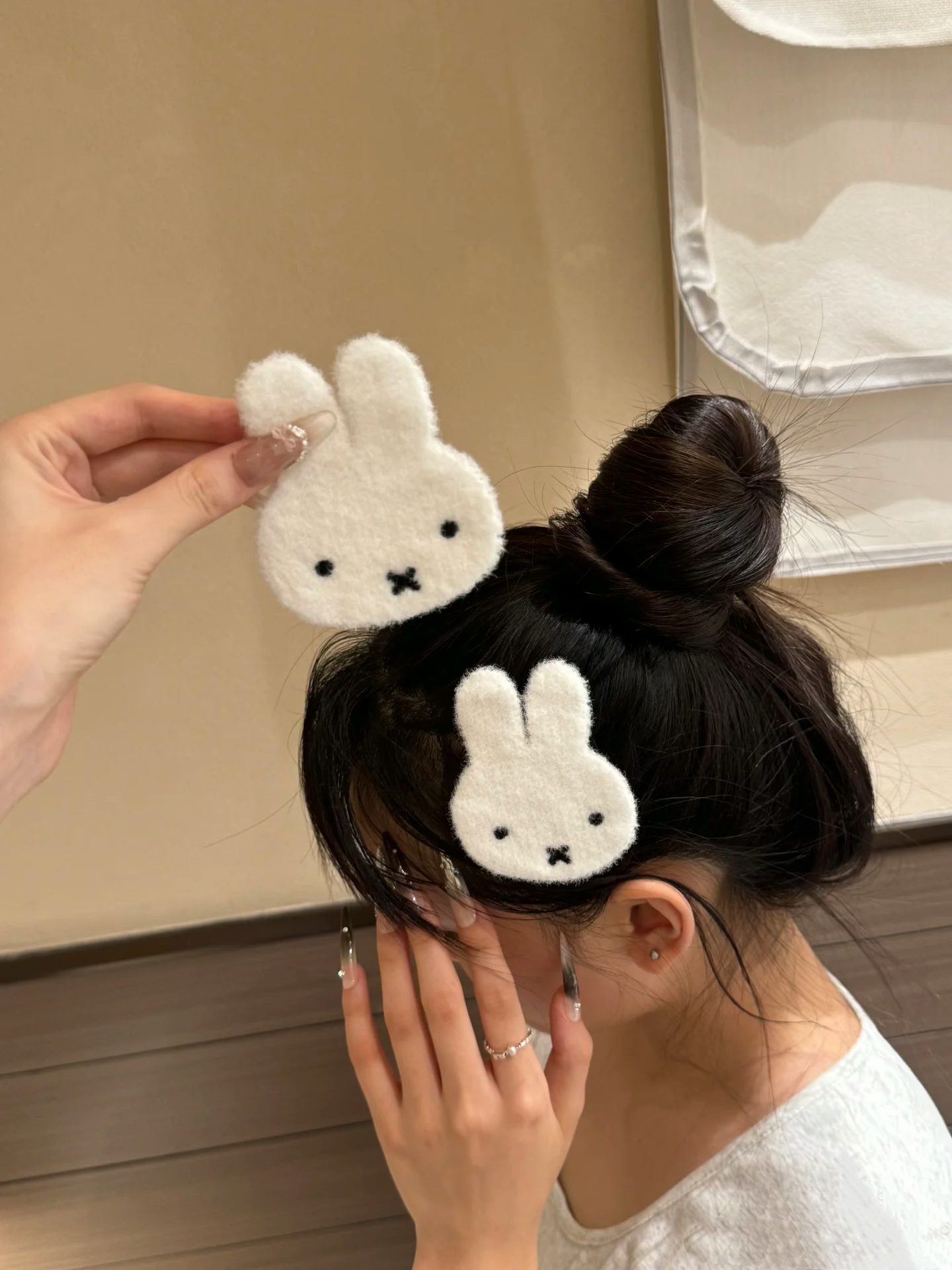 秋冬新款可爱卡通米菲兔无痕魔术贴发饰女碎发刘海夹少女心头饰