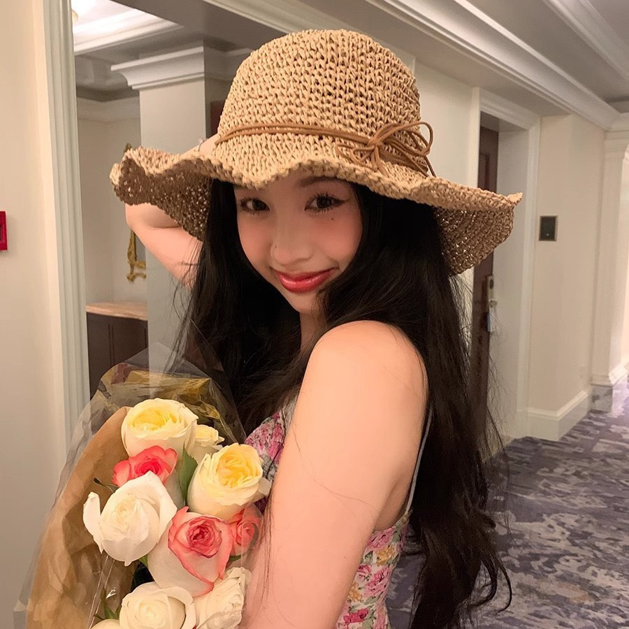 夏季日韩可折叠草帽手工编织帽子户外遮阳防晒女式大檐沙滩渔夫帽