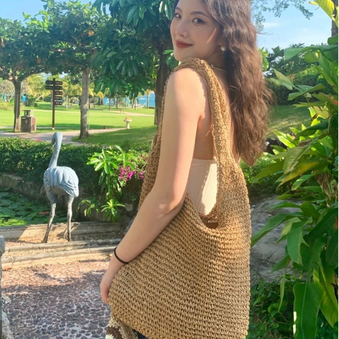 三亚草编包女新款夏季百搭休闲单肩包森系手工编织包大容量沙滩包