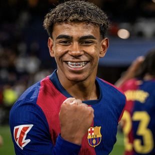 2425新赛季 加维莱万佩德里德容亚马尔 巴萨主场球衣巴塞罗那球迷版