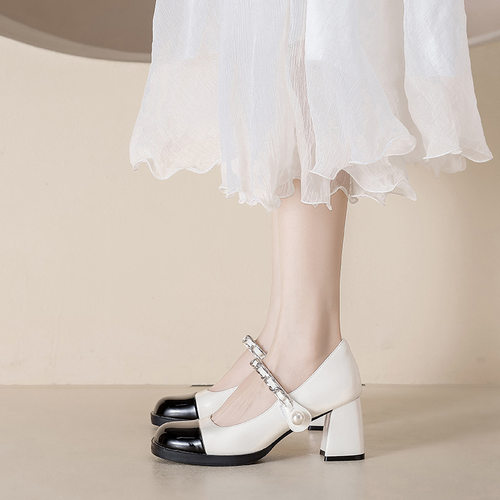 粗跟玛丽珍鞋小香风拼色漆皮珍珠单鞋高跟鞋女Mary Jane Shoes