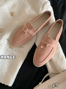 Uuuus~L*p低调老钱风流苏金属扣全羊皮粉色平底豆豆单鞋乐福鞋女