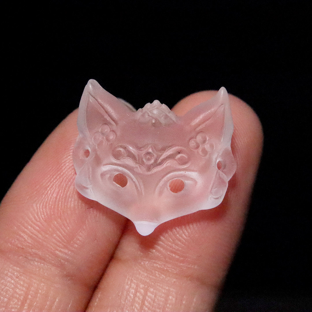 天然白水晶狐狸面具隔珠挂件
