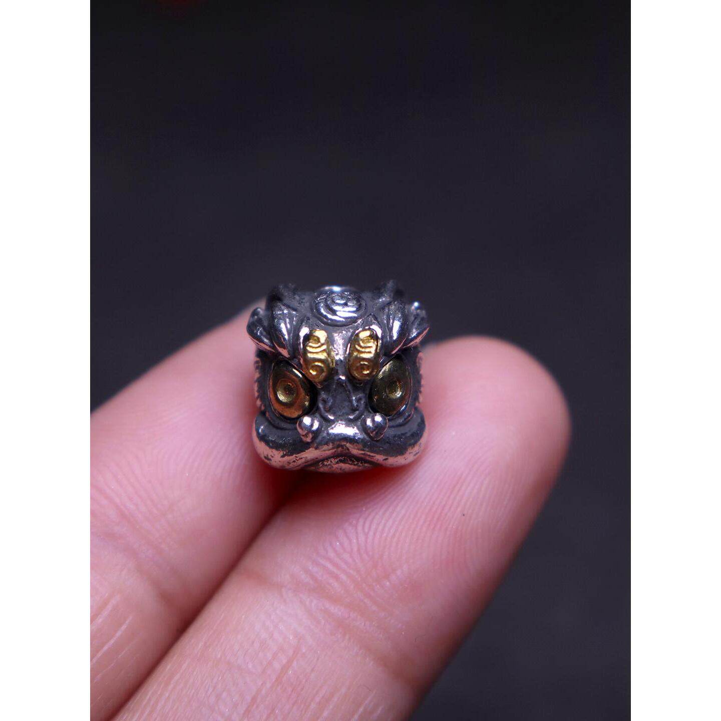 藏银醒狮背云隔珠手串配饰