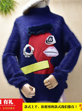 冬季ins长毛貂绒港风深蓝色高领粗砂条纹开衩款图案绣花套头毛衣