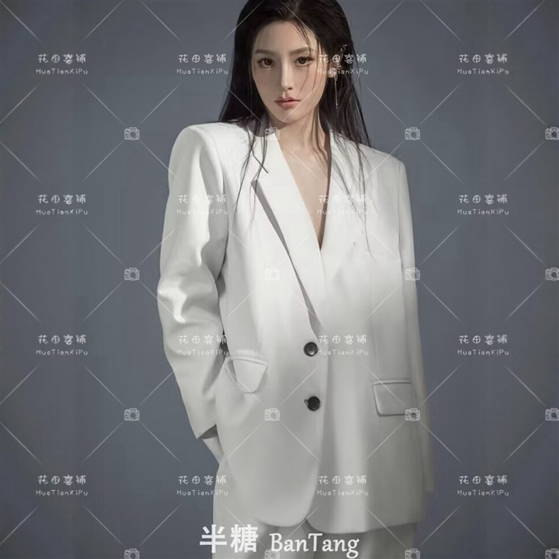 影楼新款写真主题高级感气质白色西装肖像杂志个人艺术照摄影服装