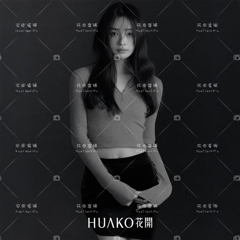 2026新款照相馆黑白系情绪光影高级感肖像个人写真极简风艺术摄影