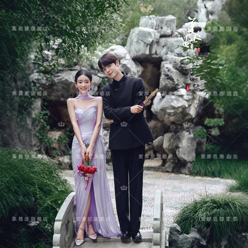 照相馆拍照主题服装法式抹胸晨袍订婚结婚新中式礼服紫色喜嫁风婚