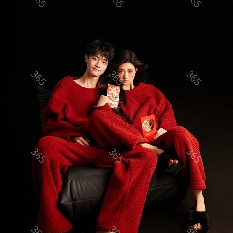 影楼新款秋冬情侣龙年主题拍照服装红色新年慵懒风毛衣艺术照写真