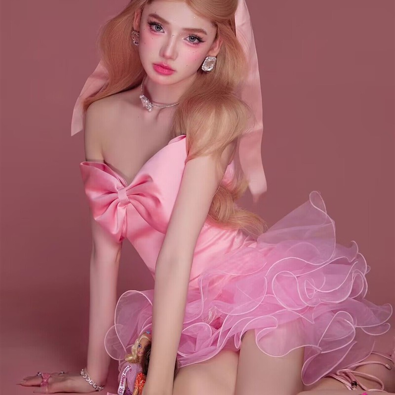 新款照相馆可爱少女芭比粉写真服装个性小清新画报风艺术照摄影演