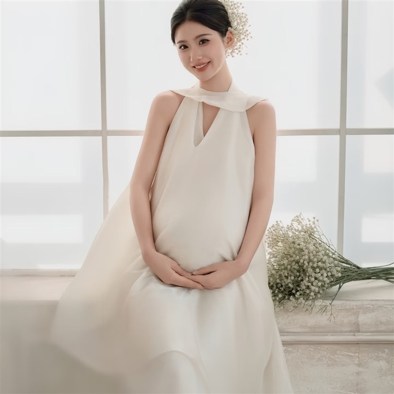 照相馆法式超仙新款温柔高级服装孕妈咪宴会礼服时尚摄影艺术照写