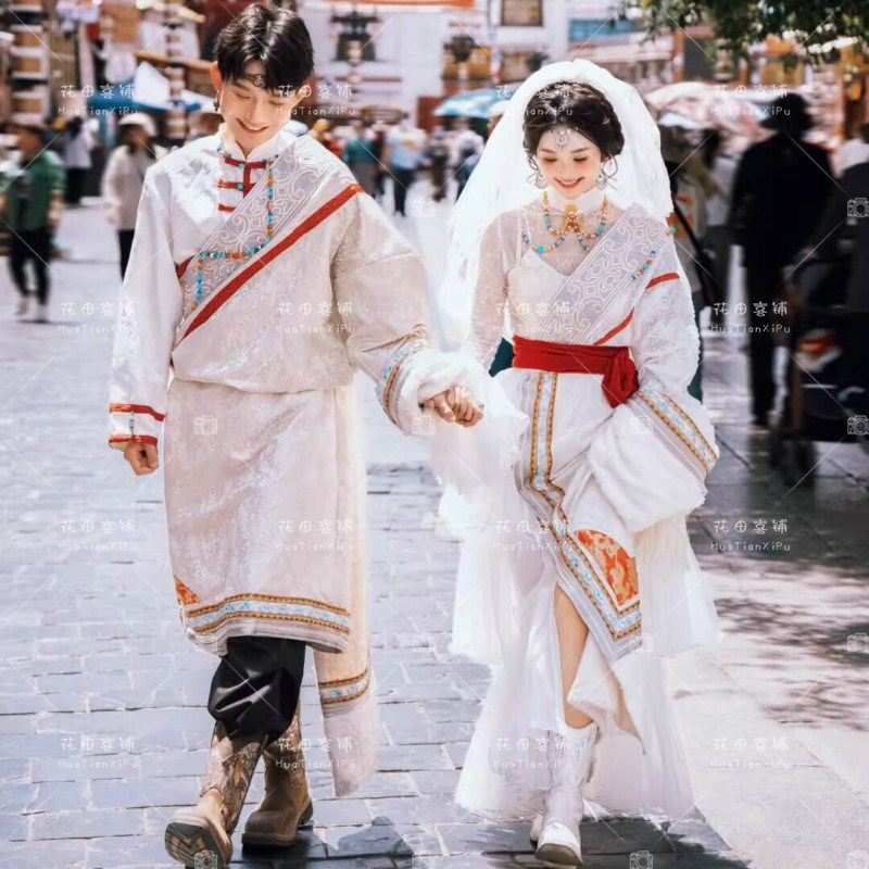 情侣藏服旅拍摄影服装西藏丽江藏服写真新款爆款网红同款旅拍服装